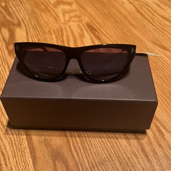 Tom Ford sunglasses - Picture 2 of 8